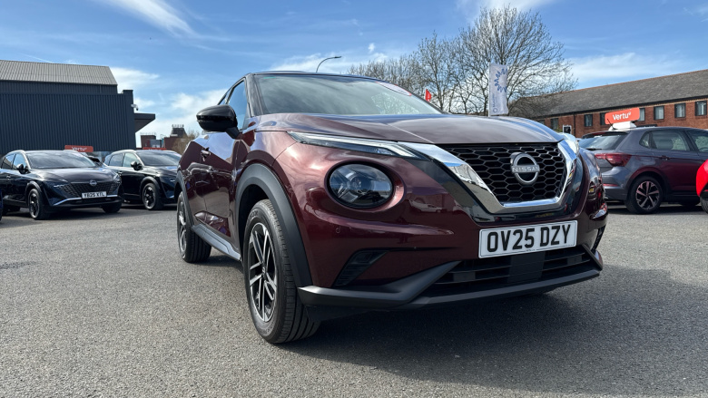 Nissan Juke 1.0 DiG-T N-Connecta 5dr Petrol Hatchback